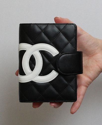 Chanel, vista frontal
