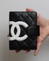 Chanel, vista frontal