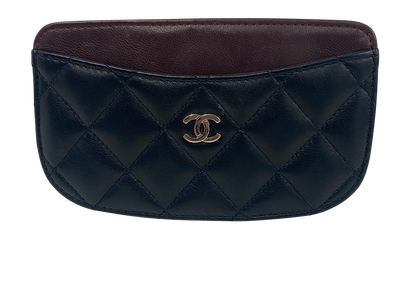 Chanel, vista frontal