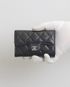 Chanel Monedero, vista frontal