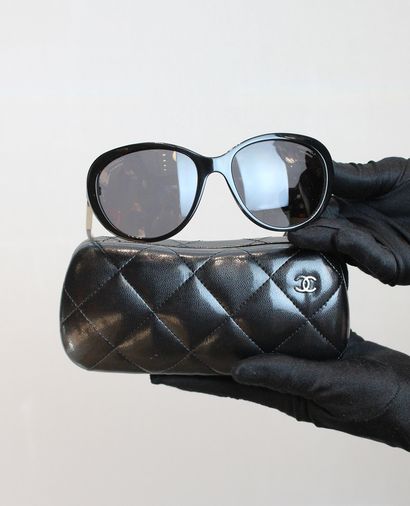 Chanel Gafas de sol Semi Cat-Eye, vista frontal