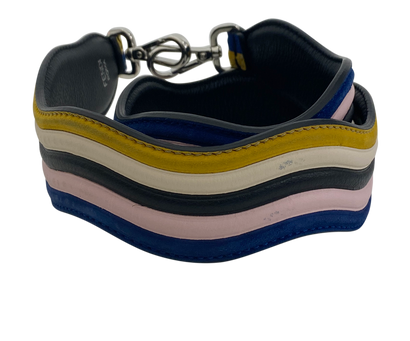Fendi Correa, vista frontal