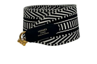 Hermés Correa, vista frontal