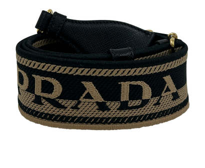 Prada Correa, vista frontal
