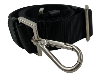 Prada Strap, vista frontal