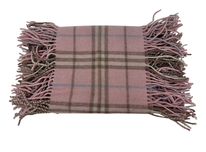 Burberry Scarf, vista frontal