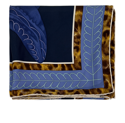 Hermes Pañuelo, vista frontal