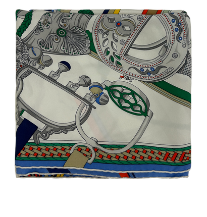 Hermes Pañuelo, vista frontal