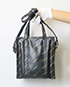 Bazaar Bag, vista frontal