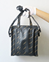 Bazaar Bag, vista trasera