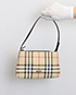 Pochette, vista frontal