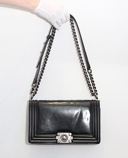 Boy Bag, vista frontal