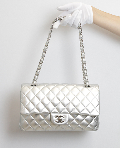 Classic Flap Bag, vista frontal