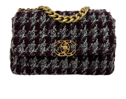 Tweed Flap, vista frontal