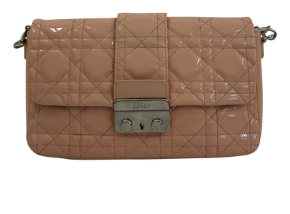 Gannage Bandolera Chain, 690€, Bolso, Rosa, Cuero - Charol, Vista frontal