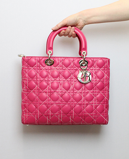 Lady Dior, vista frontal