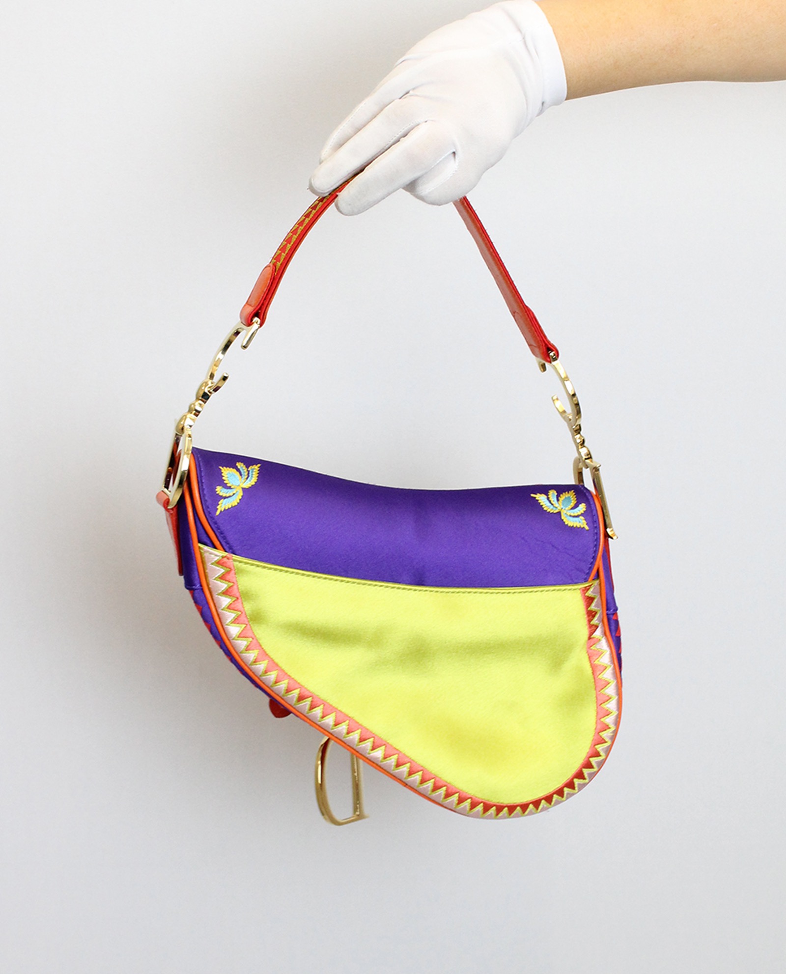 Saddle, 250&euro;, Morado/Rojo, Seda - Satén, Vista trasera