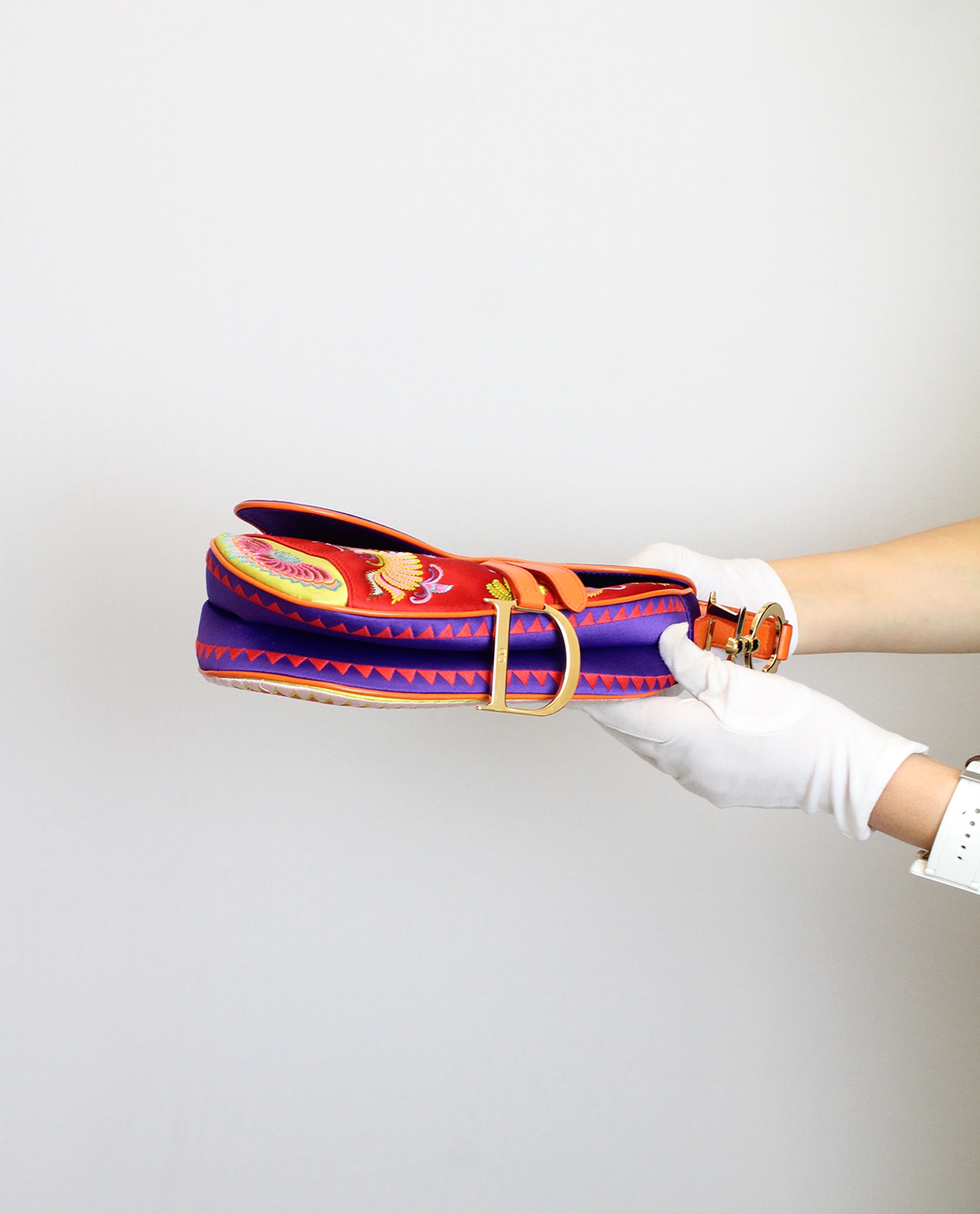 Saddle, 250&euro;, Morado/Rojo, Seda - Satén, Vista inferior