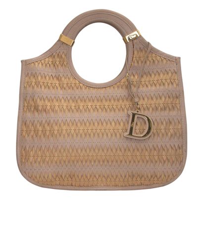 Twist Diorita Hobo, vista frontal
