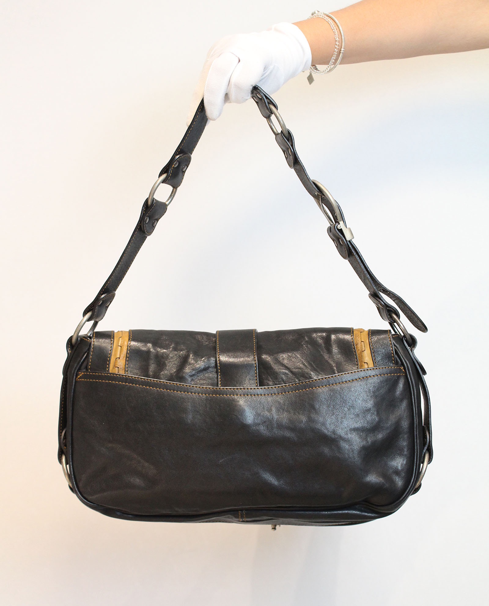 Gaucho, 230&euro;, Negro, Animal - Piel, Vista trasera