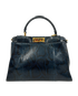 Peekaboo, vista frontal
