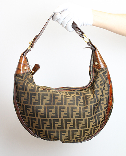 Zucca Hobo, vista frontal