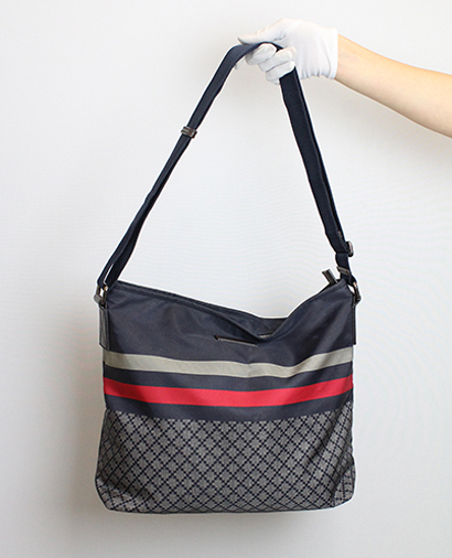 Boston, 260&euro;, Azul, Vista frontal