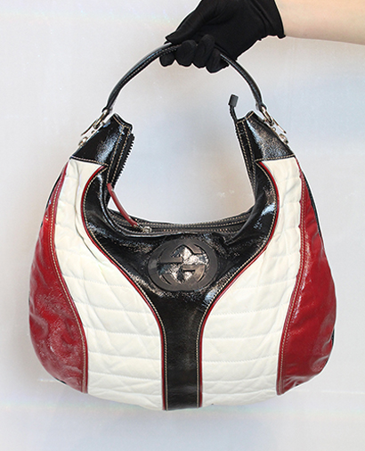 Snow Glam Hobo, vista frontal
