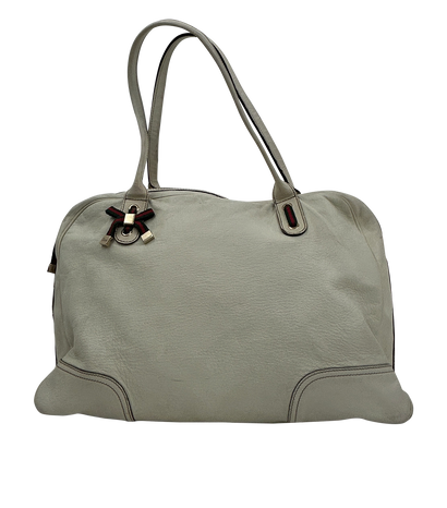 Tote Princi, vista frontal