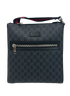 Crossbody Supreme, vista frontal