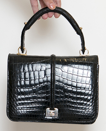 Bolso de Mano, vista frontal