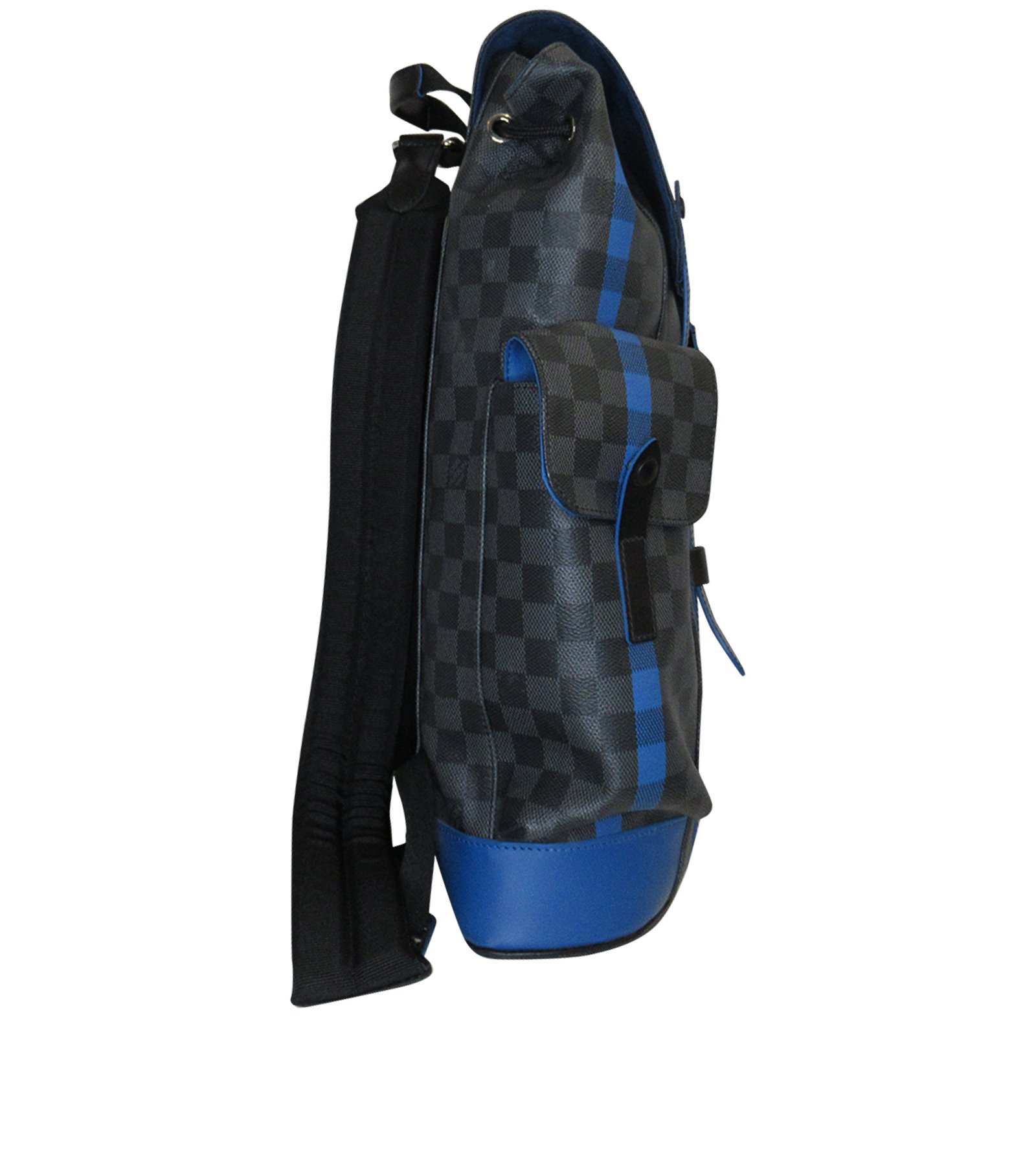 Exclusiva mochila para hombres Christopher de $81.500 por Louis Vuitton -  Mega Ricos