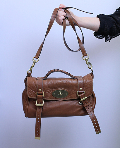 Alexa Satchel, vista frontal
