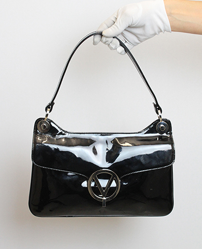 Bolso al hombro, vista frontal