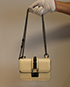 Bolso cruzado con cadena Rock Stud, vista frontal