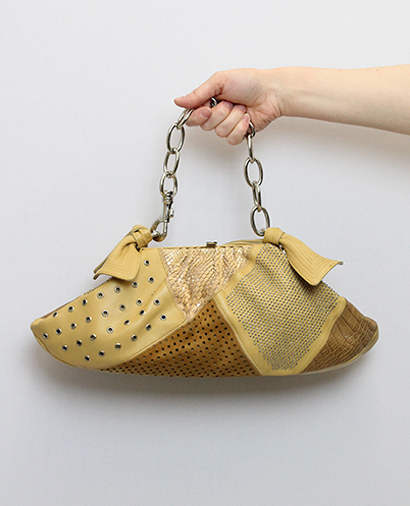 Bolso de Mano, vista frontal