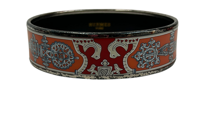 Hermés Brazalete, vista frontal