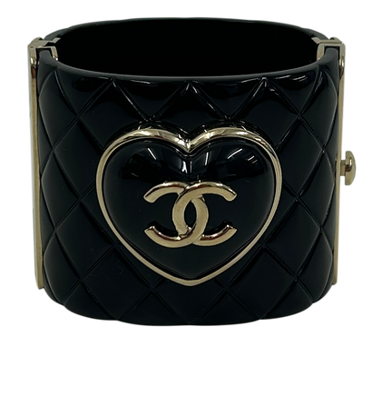 Chanel Brazalete, vista frontal