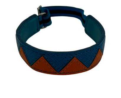 Prada Brazalete, vista frontal